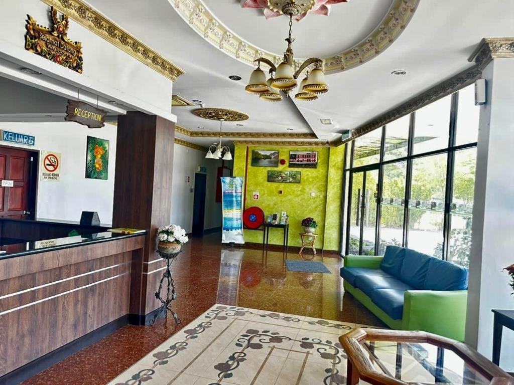 Langkawi Baron Hotel Kuah Exterior foto